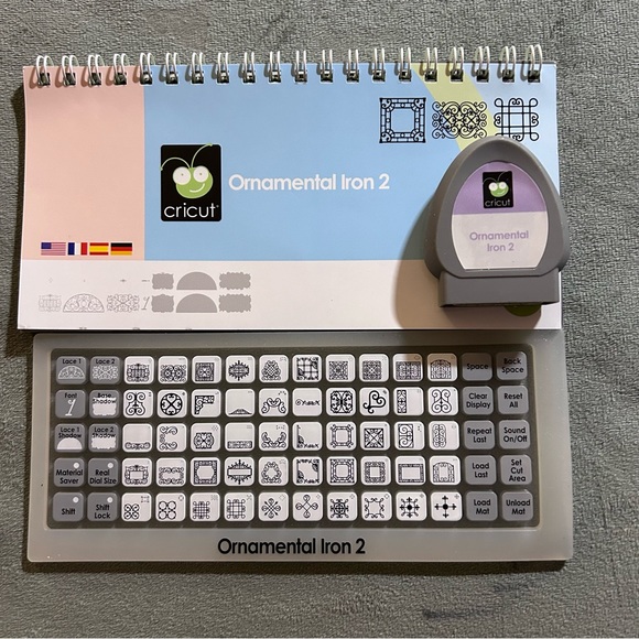 Cricut ORNAMENTAL IRON 2 shapes & fonts - Picture 1 of 14